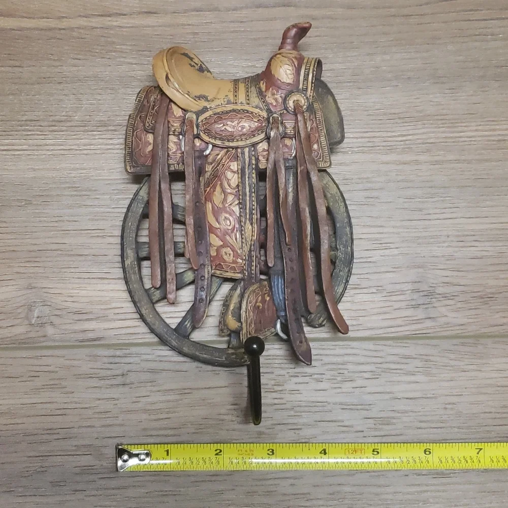 Saddle Wall Hook